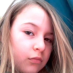 Meet your Posher, Chloe